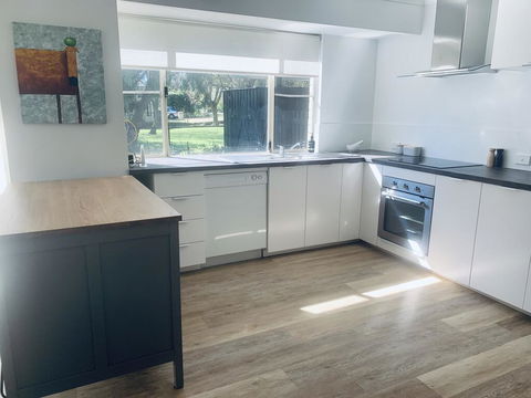 The Lake House - Accommodation Broome 1