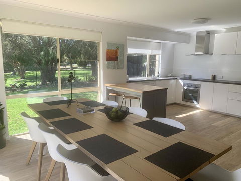 The Lake House - Accommodation Broome 2