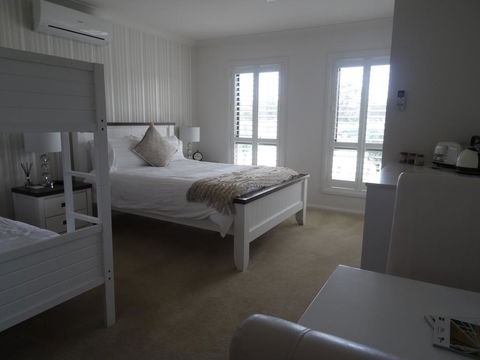The Oxley Estate B&B - Accommodation Broome 0