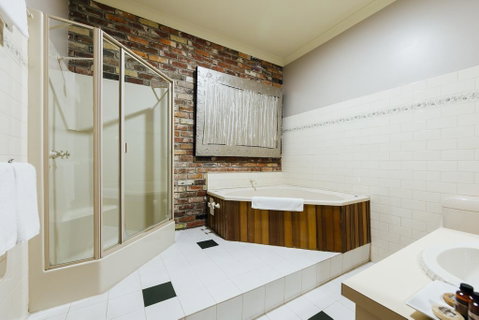 The Royal Daylesford Hotel - Accommodation Broome 1