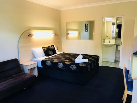 The Shamrock Hotel - Accommodation Broome 2