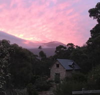 The Stone Cottage with tennis court - Accommodation Broome
