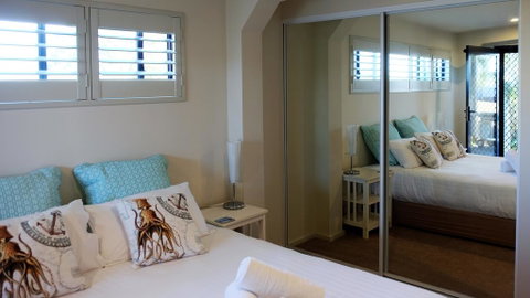 THE TIN SHED Couples Accommodation At Bay Of Fires - Accommodation Broome 1