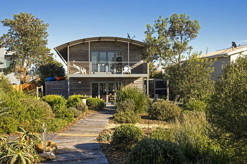The Watershed @ Culburra Beach - Accommodation Broome 0