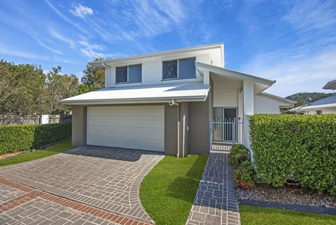 Townhouse On The Canal - Accommodation Broome 3