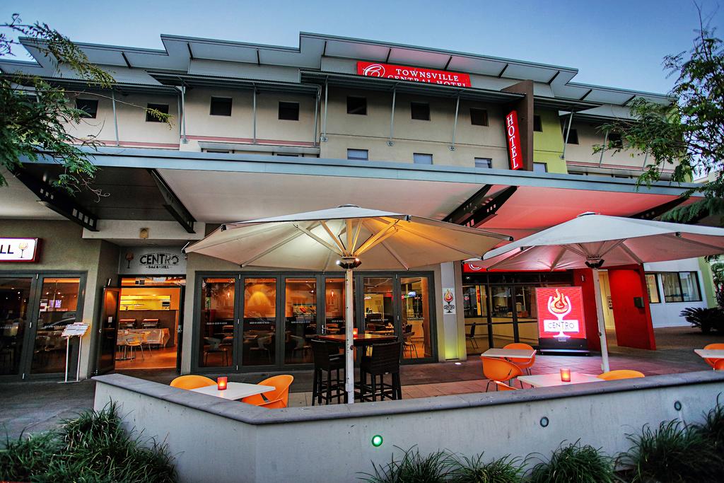 Pallarenda QLD Accommodation Broome