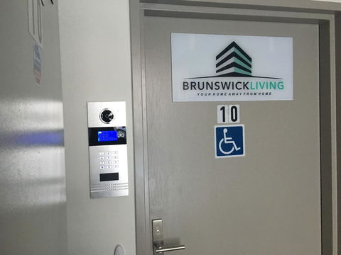 U201 Brunswick Living Brand New Deluxe Balcony Upper Floor Apartment Close To Airport And CBD - Accommodation Broome 3
