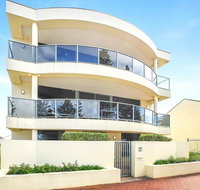 Ultimate Esplanade - 3 Storey Experience - WiFi - Accommodation Broome