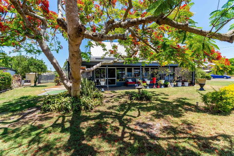 Unique Getaway 300m To Bribie Foreshore, Bongaree - Accommodation Broome 3