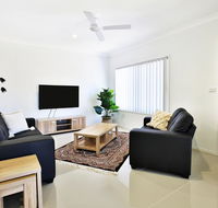 Villa Mare  Culburra - 4 Mins to Beach - Accommodation Broome