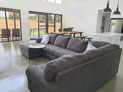 Vines And Stars - Accommodation Broome 0
