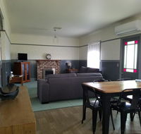 Wagga Wagga Country Cottages - Accommodation Broome