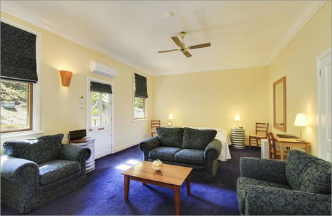 Walhalla's Star Hotel - Accommodation Broome 2