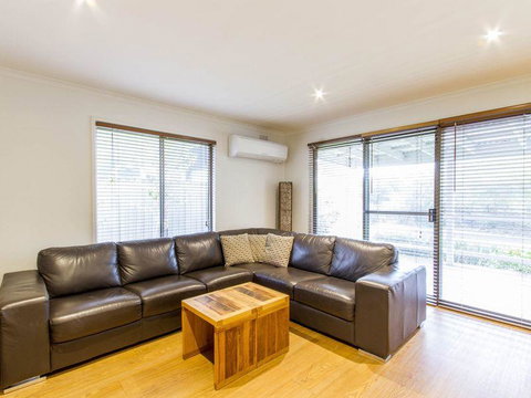 Perfect For Family Fun - Accommodation Broome 3