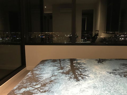 CBD Spacious 3 Bedrooms-Breathtaking View Gym Pool - Accommodation Broome 12