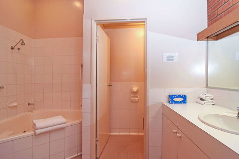 Main Lead Ballarat Motel - Accommodation Broome 14