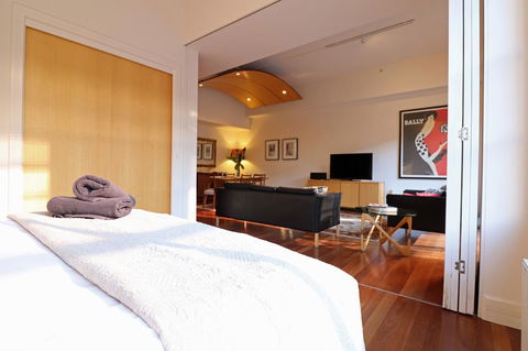 Majorca Magic On Flinders Lane - Rejuvenate Stays - Accommodation Broome 2