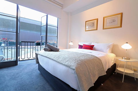 Majorca Magic On Flinders Lane - Rejuvenate Stays - Accommodation Broome 12