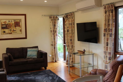 Australian Home Away @ Wonga Park Brushy Creek - Accommodation Broome 9