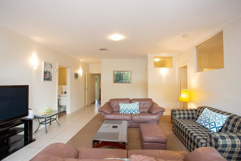 Austral Place 88 Via Merri River - Accommodation Broome 6