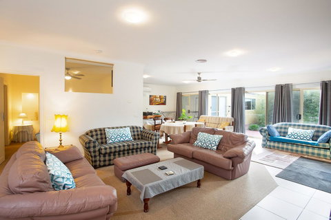 Austral Place 88 Via Merri River - Accommodation Broome 5