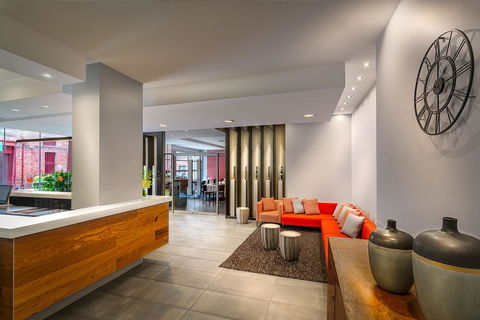 Punthill Apartment Hotel - Little Bourke - Accommodation Broome 0