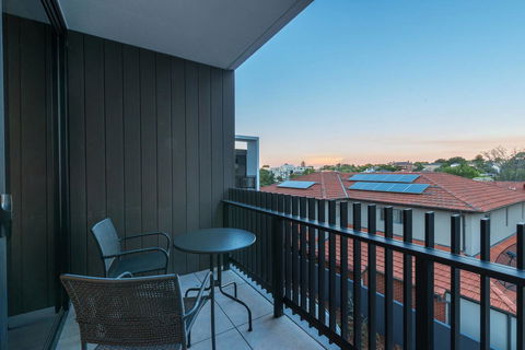 Astrina 2 Bed 2 Bath Apartment - Accommodation Broome 11