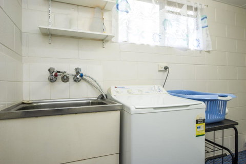 Magnetic North Apartment 1 - Accommodation Broome 11