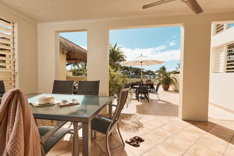 Sea Change Beachfront Apartments - Accommodation Broome 10
