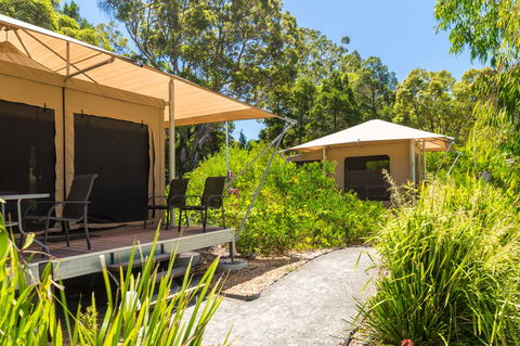 Castaways Moreton Island - Accommodation Broome 1