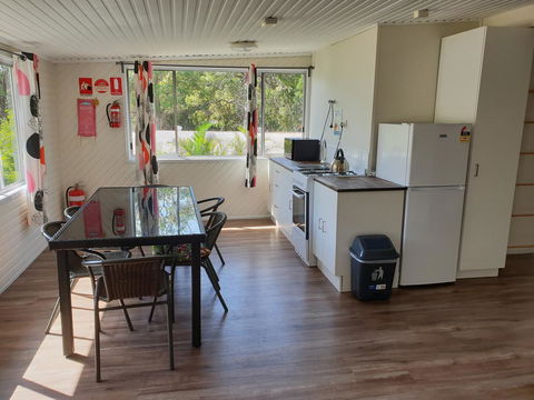 Castaways Moreton Island - Accommodation Broome 16