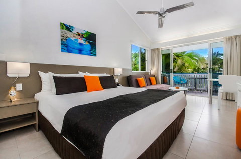 By The Sea Port Douglas - Accommodation Broome 2
