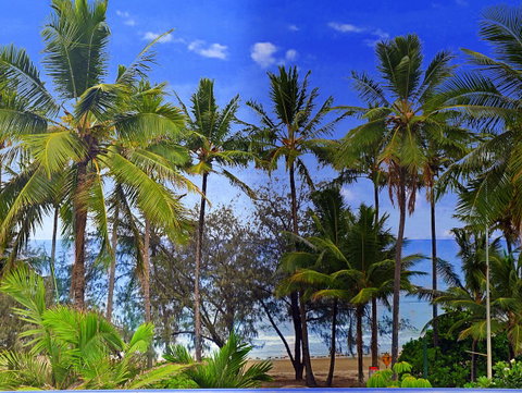 By The Sea Port Douglas - Accommodation Broome 3