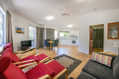 Sunset Cabins 1770 - Accommodation Broome 5