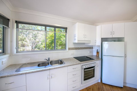 Sunset Cabins 1770 - Accommodation Broome 11