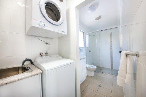 Sunset Cabins 1770 - Accommodation Broome 8