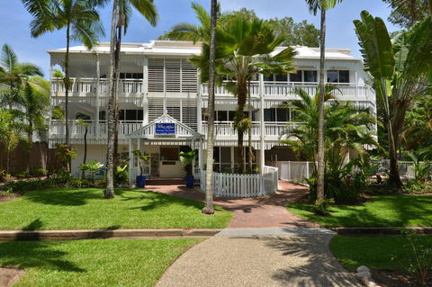 The White House Port Douglas - Accommodation Broome 0