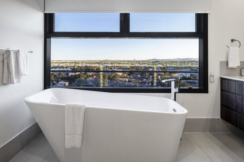 First Light Mooloolaba, Ascend Hotel Collection - Accommodation Broome 4