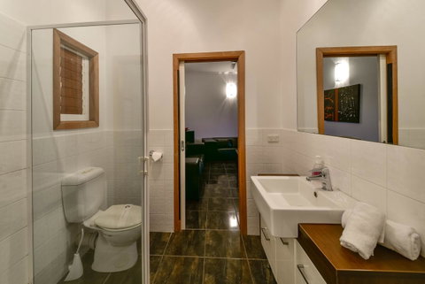 Bella Vista On Nara Pets Welcome - Accommodation Broome 24