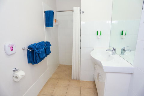 Port Douglas Motel - Accommodation Broome 13