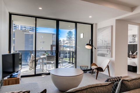 Iconic Kirra Beach Resort - Accommodation Broome 9