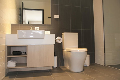 Quest Springfield Central - Accommodation Broome 7