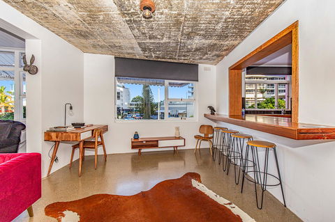 The Pink Hotel Coolangatta - Accommodation Broome 5