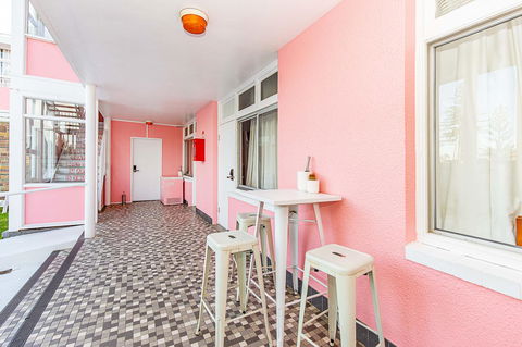 The Pink Hotel Coolangatta - Accommodation Broome 3