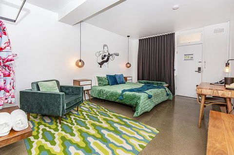 The Pink Hotel Coolangatta - Accommodation Broome 28