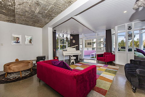 The Pink Hotel Coolangatta - Accommodation Broome 7