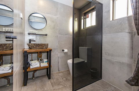 The Pink Hotel Coolangatta - Accommodation Broome 22