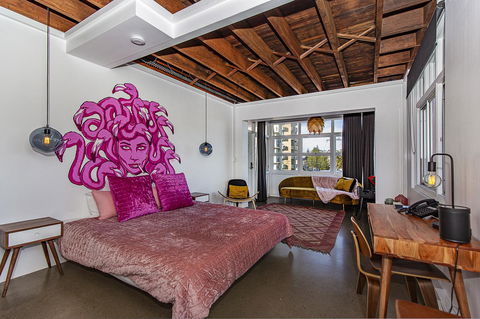 The Pink Hotel Coolangatta - Accommodation Broome 33