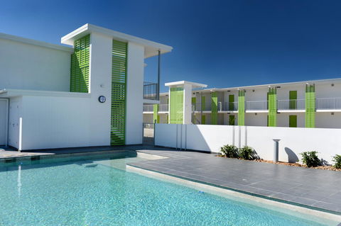 Mackay Oceanside Central Hotel Official - Accommodation Broome 0