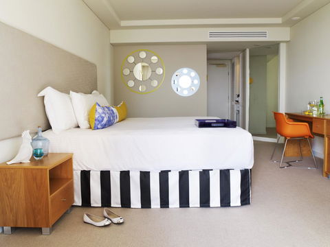 QT Gold Coast - Accommodation Broome 3